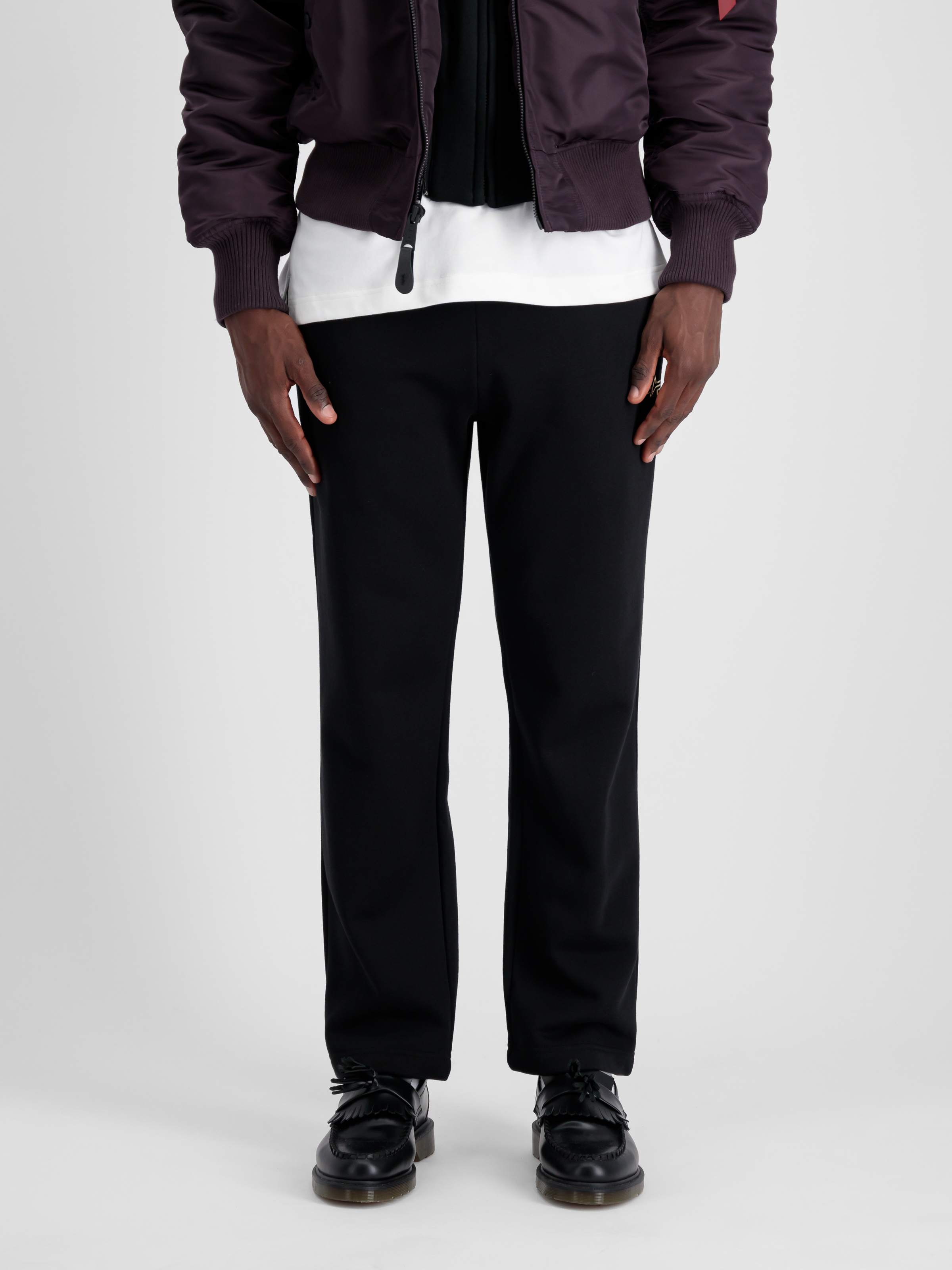 3D Small Logo Jogger black 148364_03_2_model_00003_98361.jpg