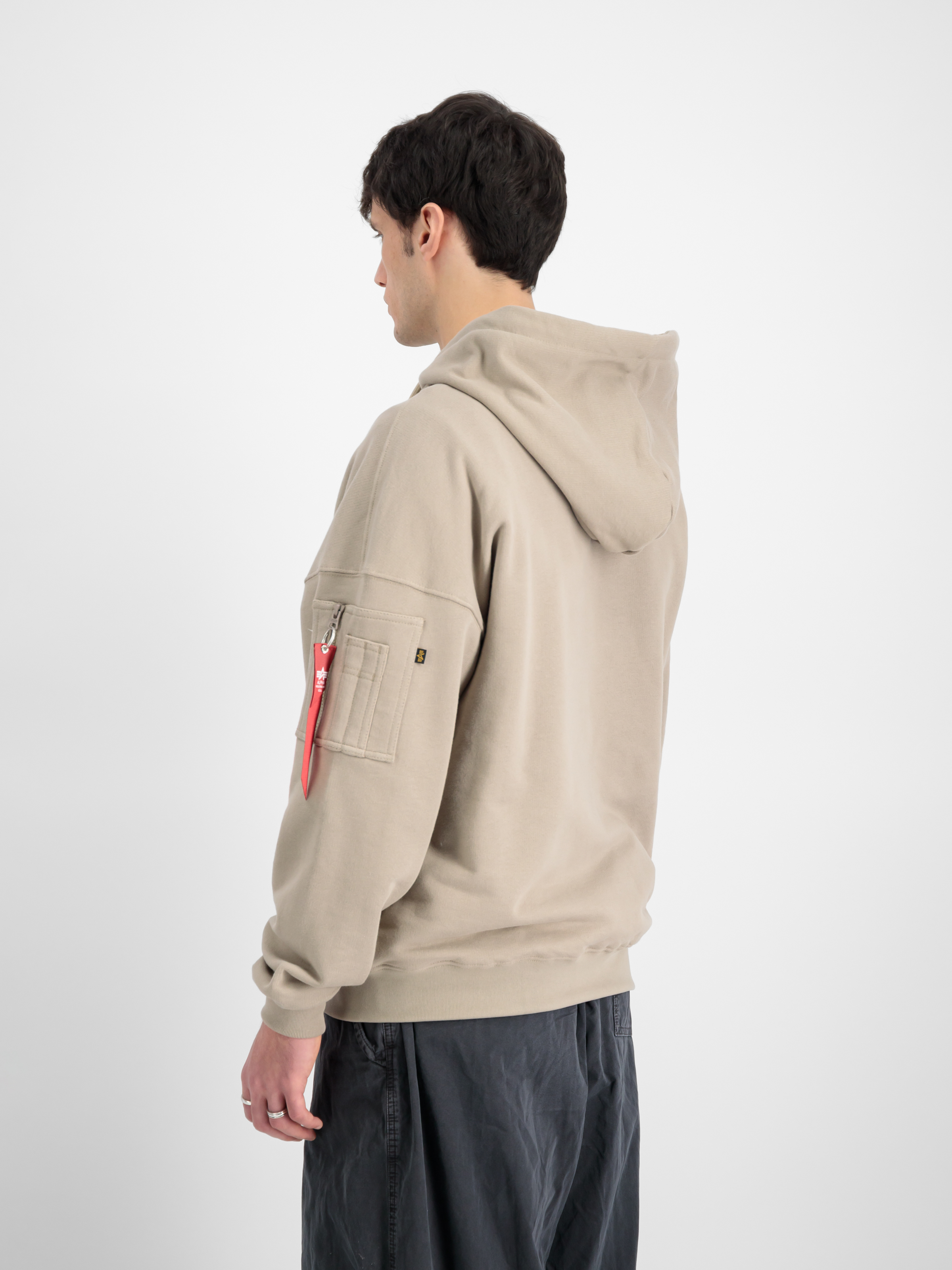 Alpha Essentials Rubber Logo Hoodie vintage sand 146335_679_2_model_00004_99337