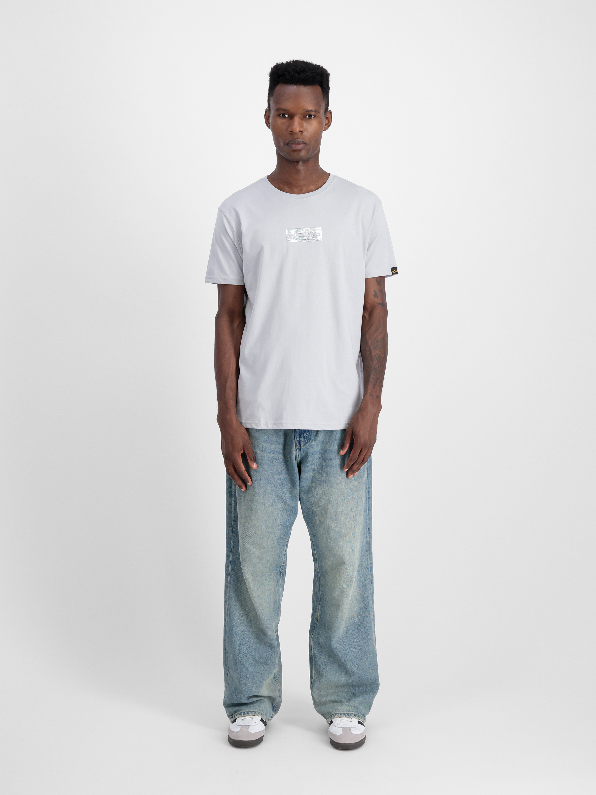 Metal Plate T-Shirt pastel grey 148514_666_2_model_00001_98252