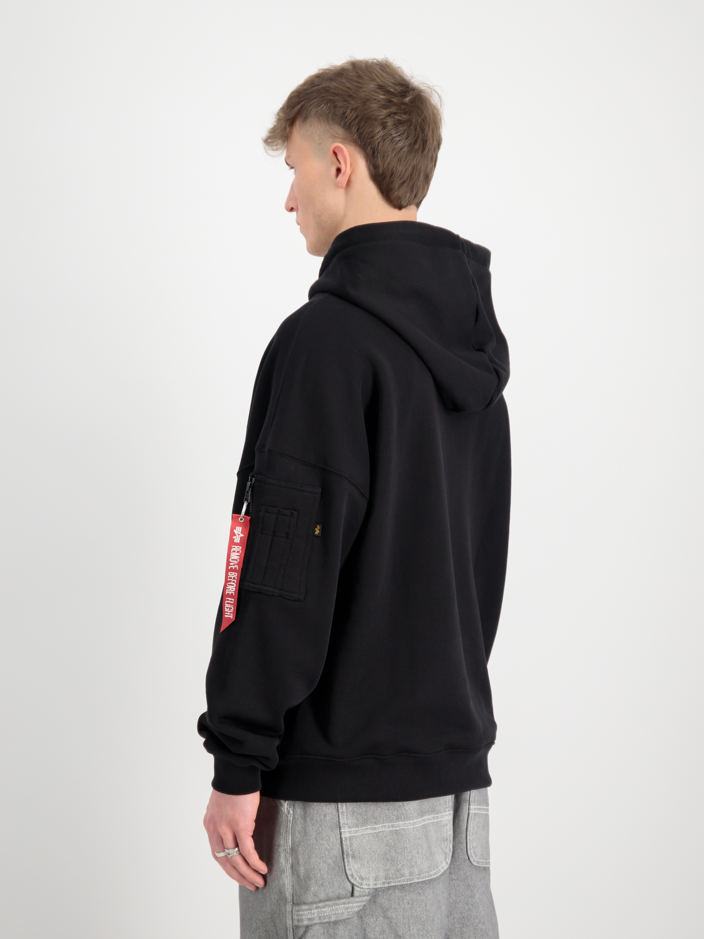 Alpha Essentials Rubber Logo Hoodie black 146335_03_2_model_00004_99330