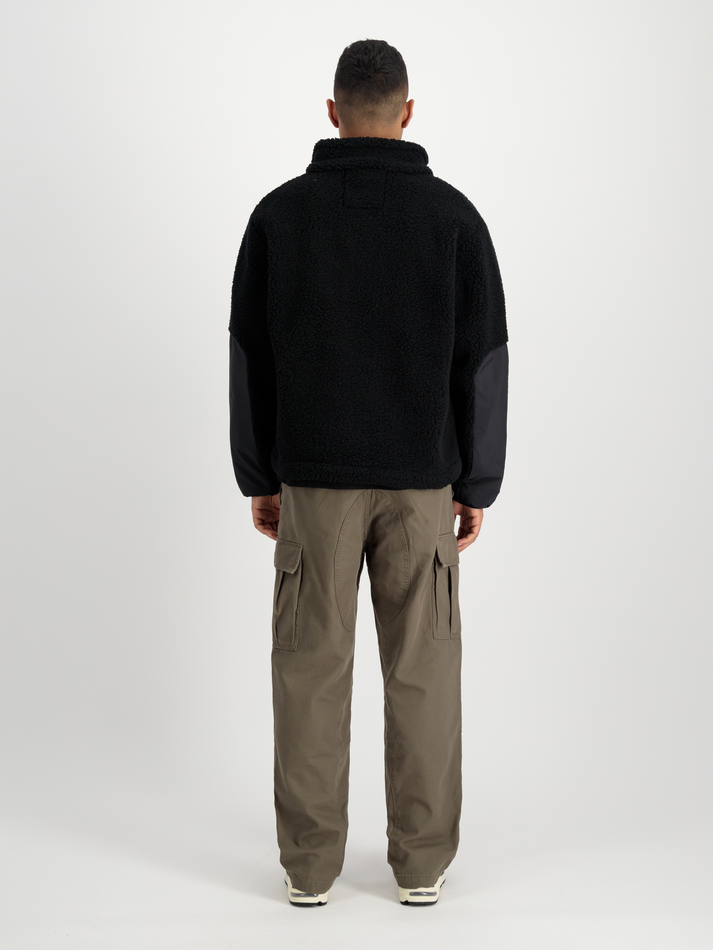 Sherpa Zip-Jacket black 148118_03_2_model_00002_99020