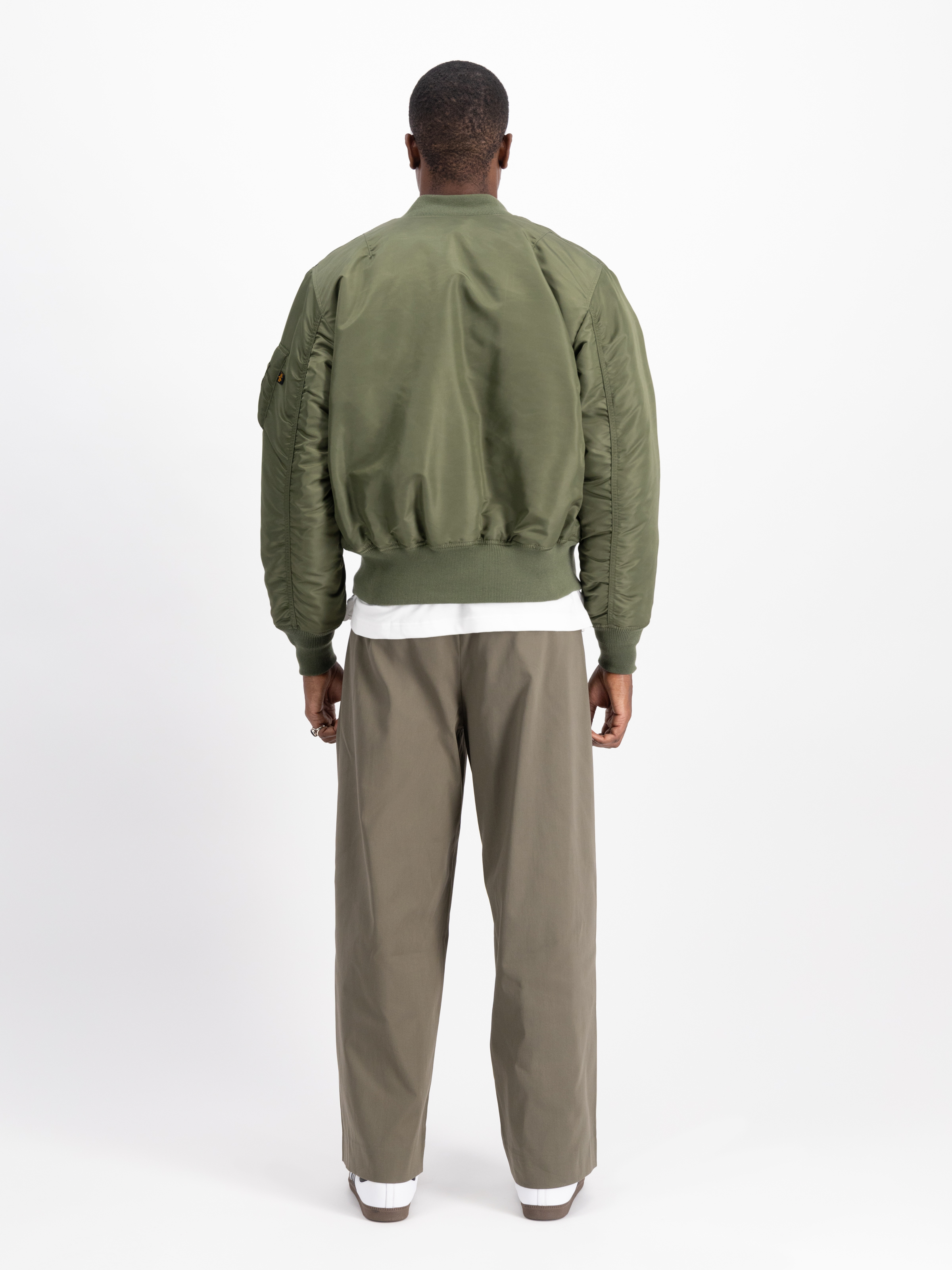 MA-1 Heritage Bomber Jacket sage-green 100101_01_2_model_00002_100850