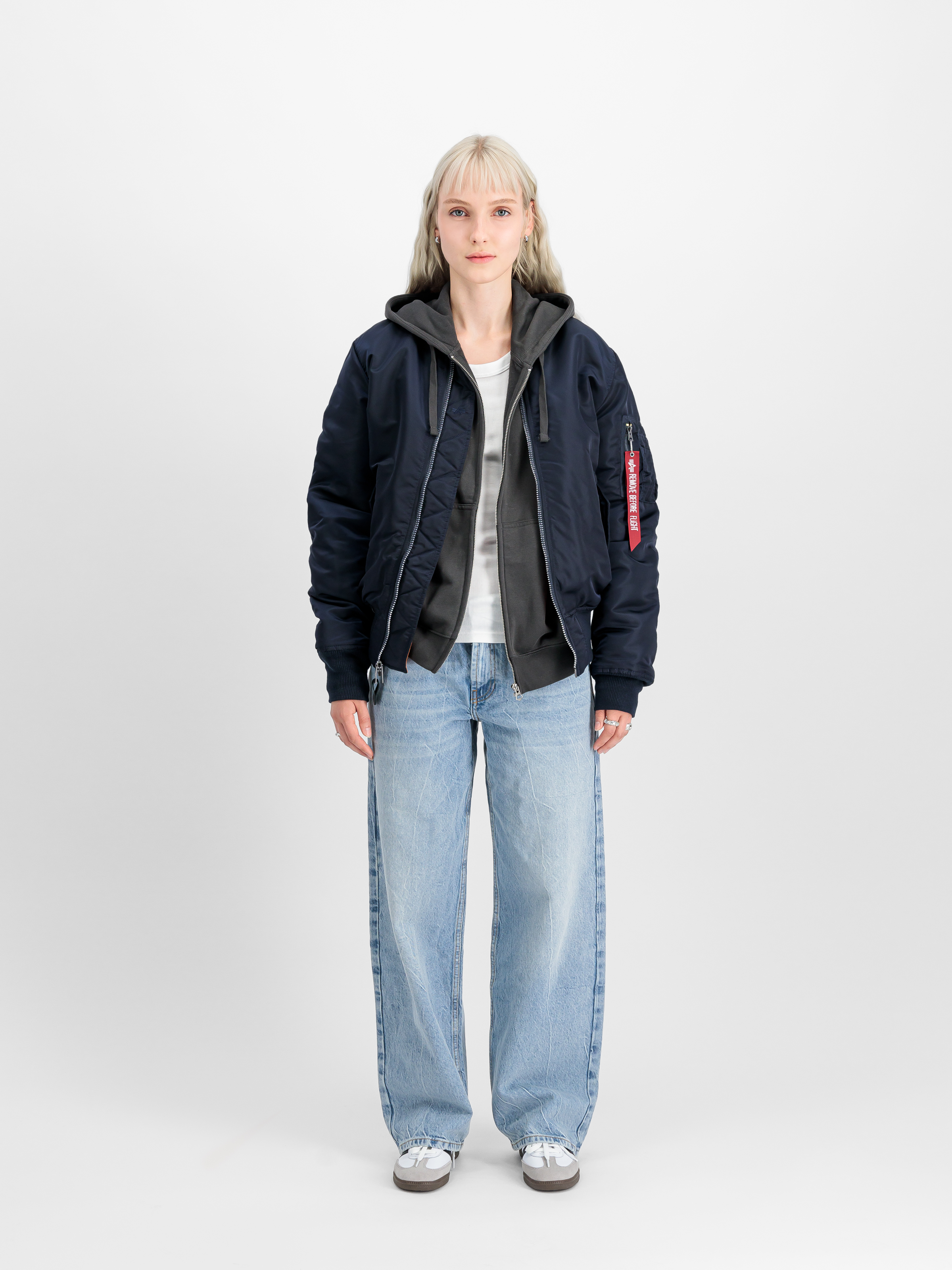 MA-1 Heritage Bomber Jacket rep.blue 100101_07_2_model_00001_100969
