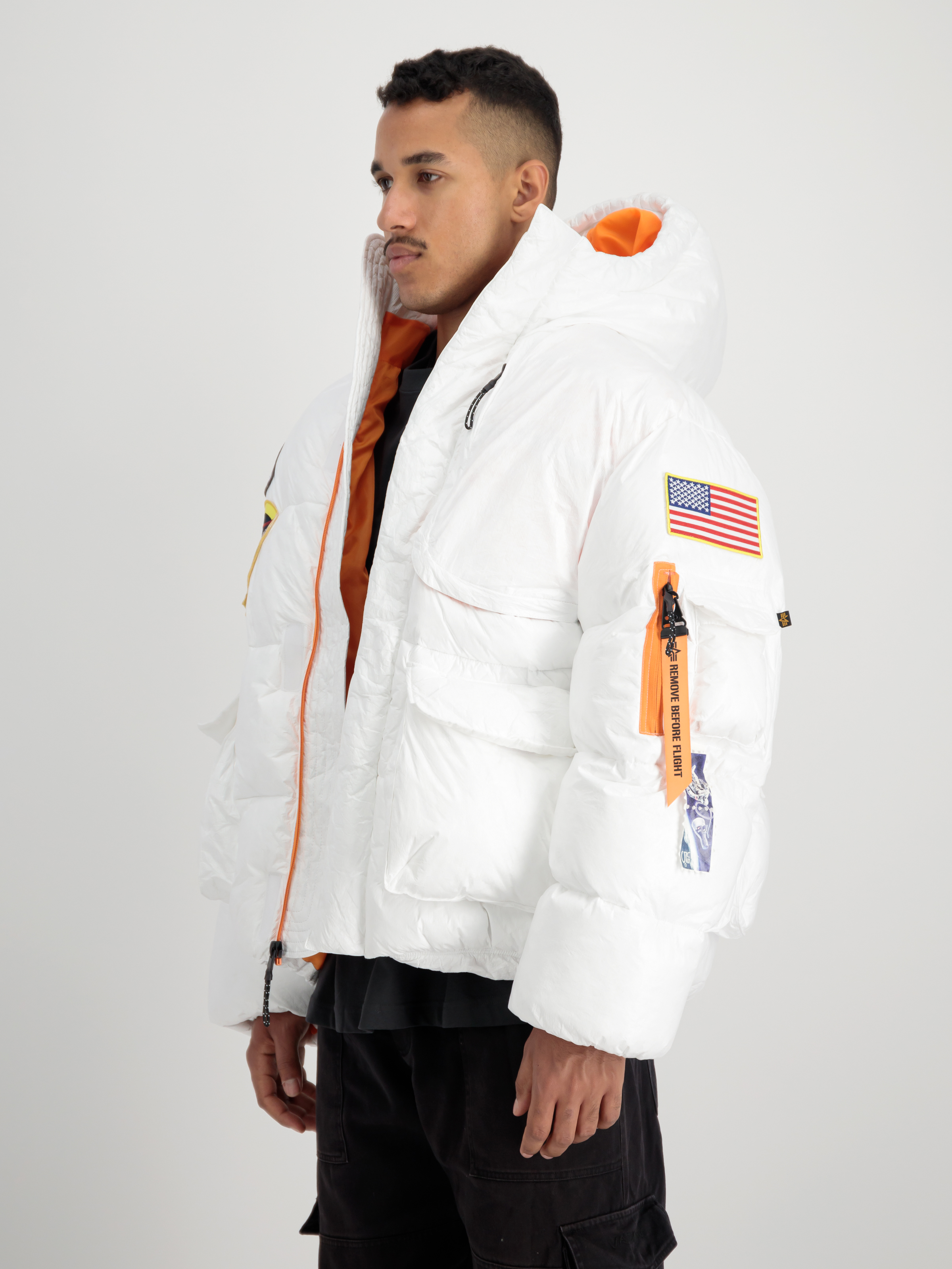 NASA Puffer Artemis Winter Jacket white 148136_09_2_model_00003_98793