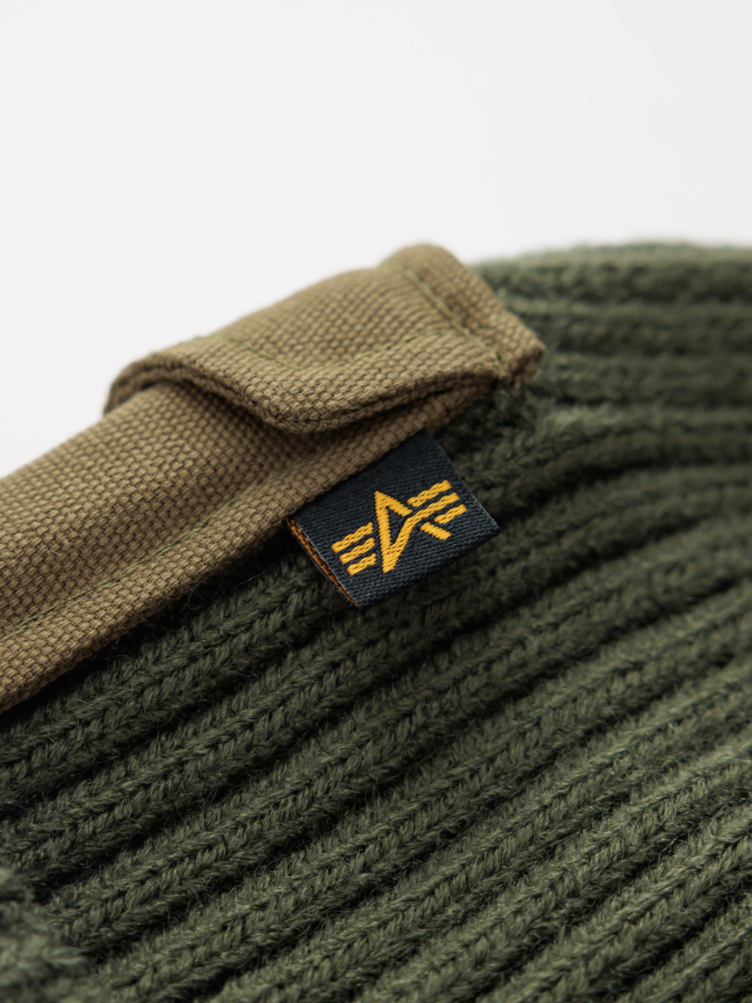 Utility Beanie dark olive 138904_142_3_detail_00002_98127