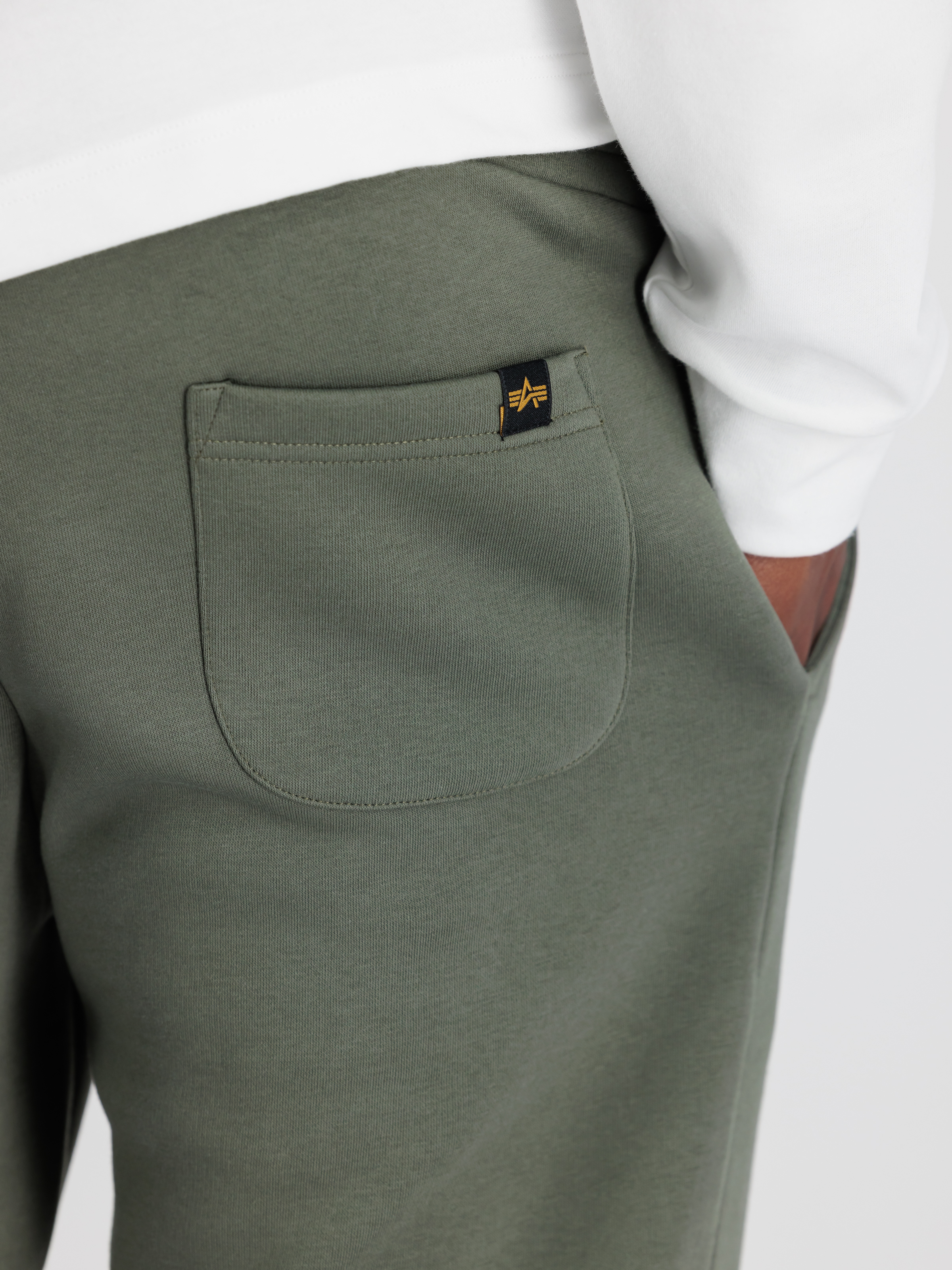 3D Small Logo Jogger dark olive 148364_142_3_detail_00002_98345