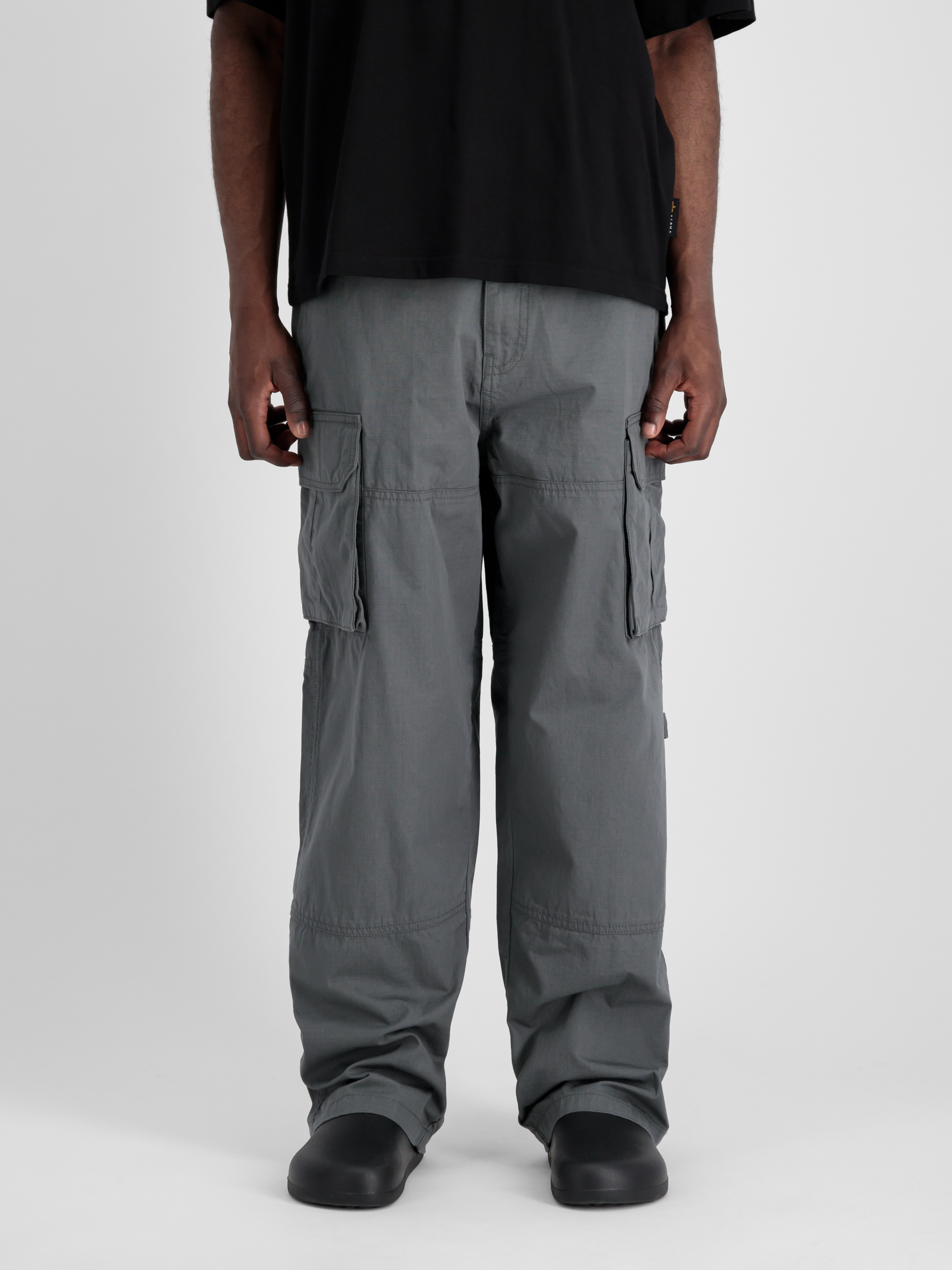 Ripstop Patchwork Pant vintage grey 148203_684_2_model_00003_98692.jpg