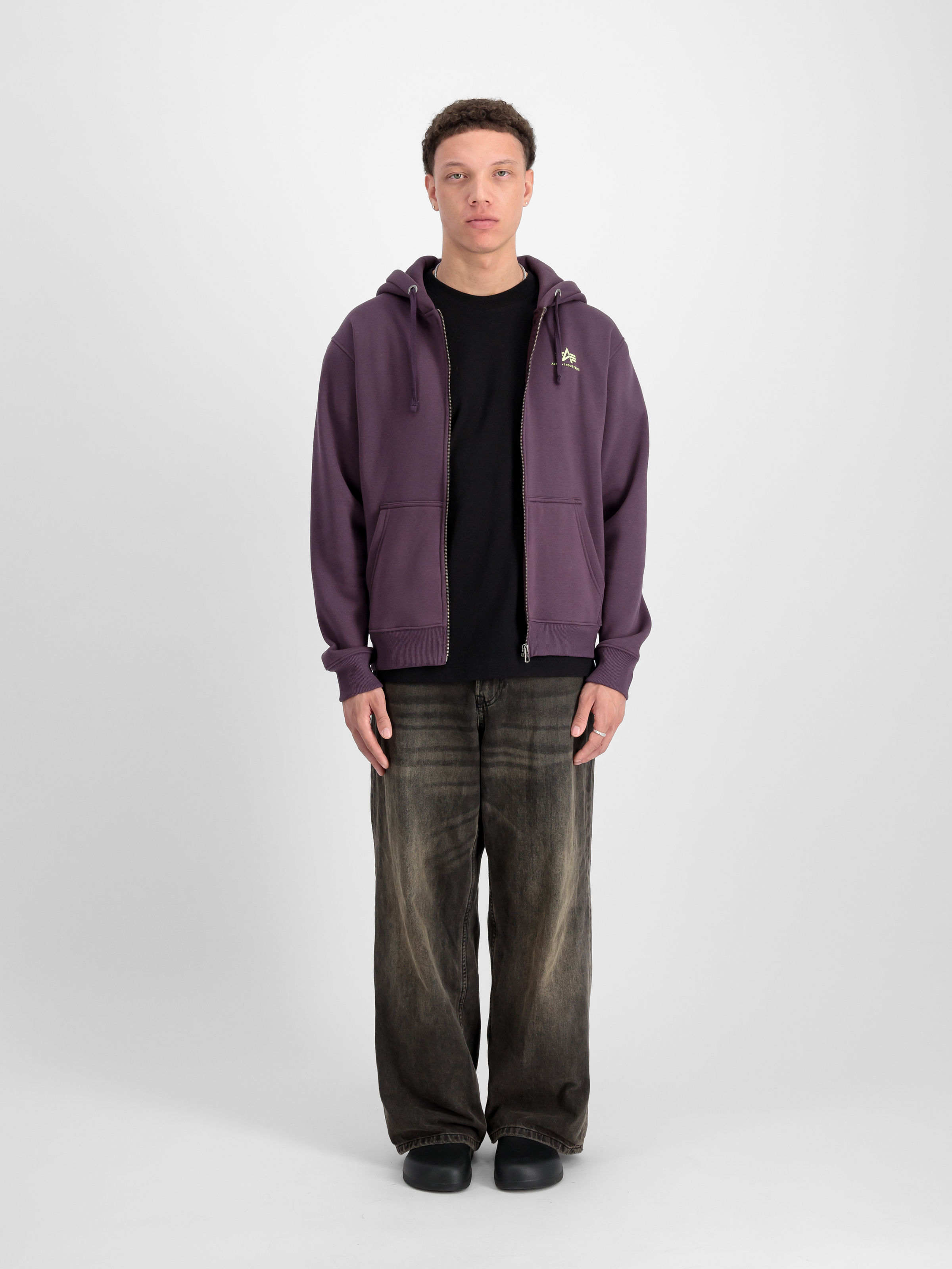 Basic Small Logo Zip Hoodie Plum 118342_719_2_model_00001_97232