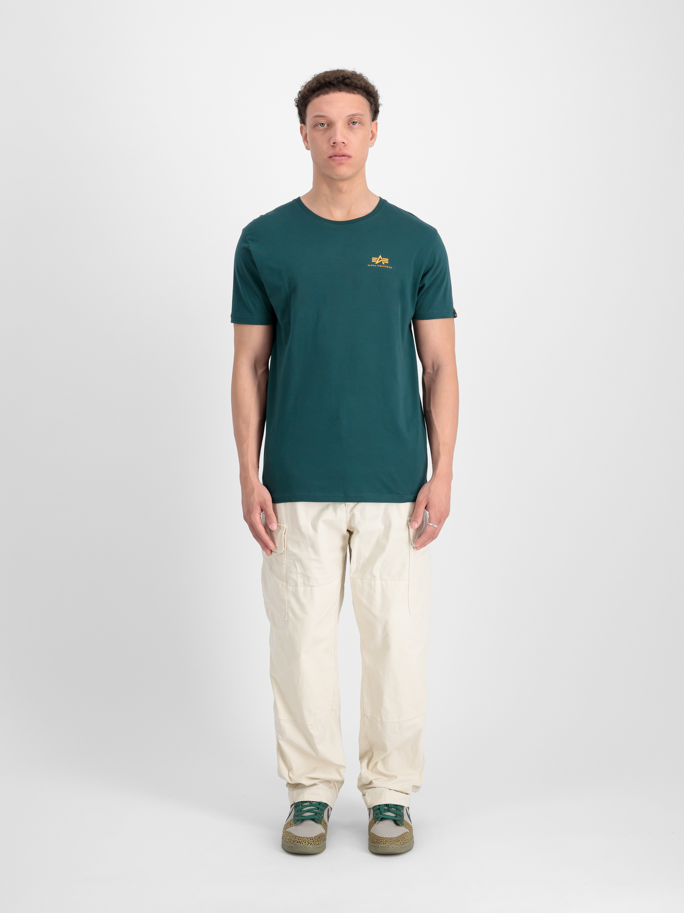 Basic Small Logo T-Shirt Force Green 188505_720_2_model_00001_97225