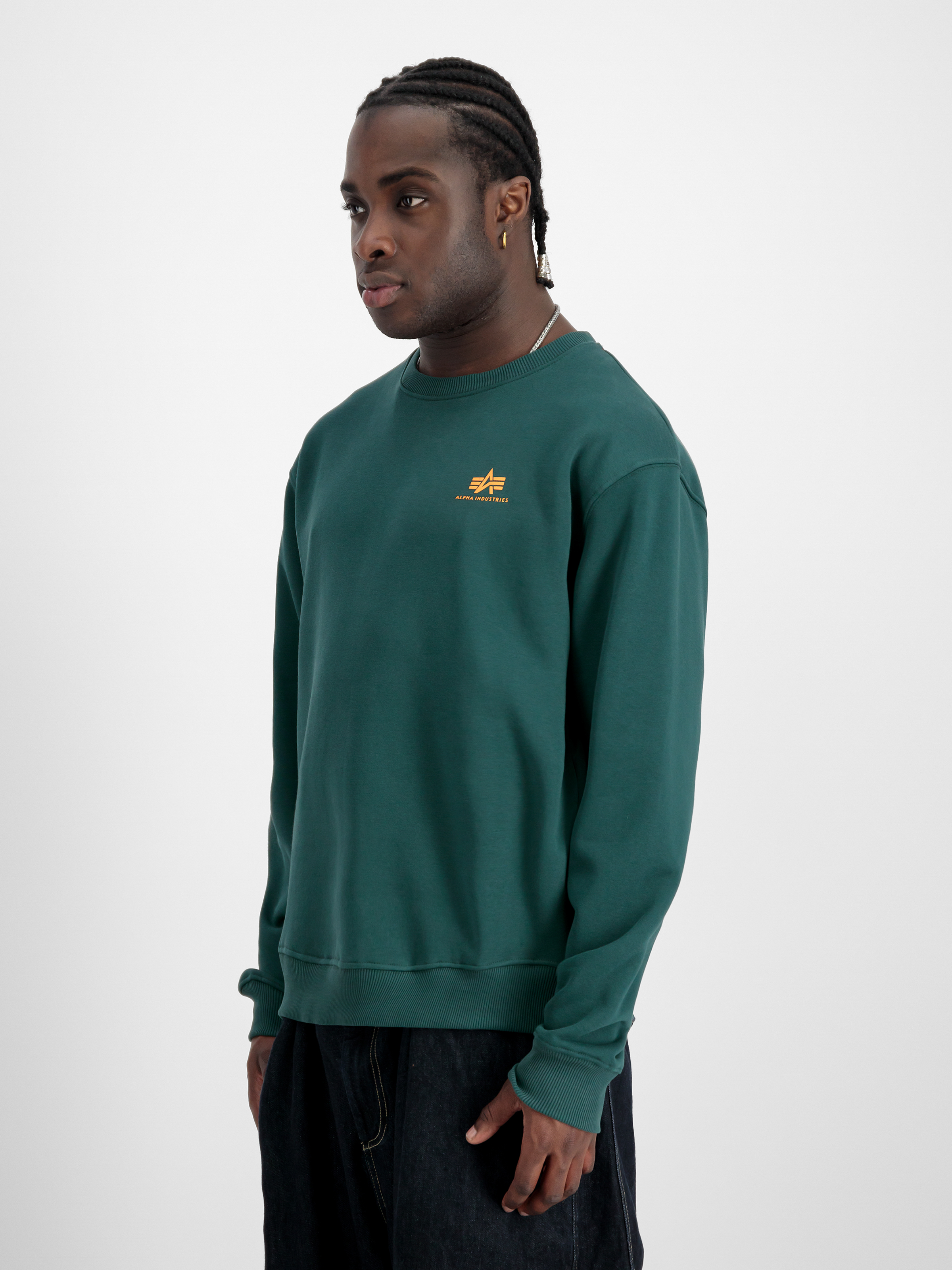 Basic Small Logo Sweatshirt Force Green 188307_720_2_model_00003_97387