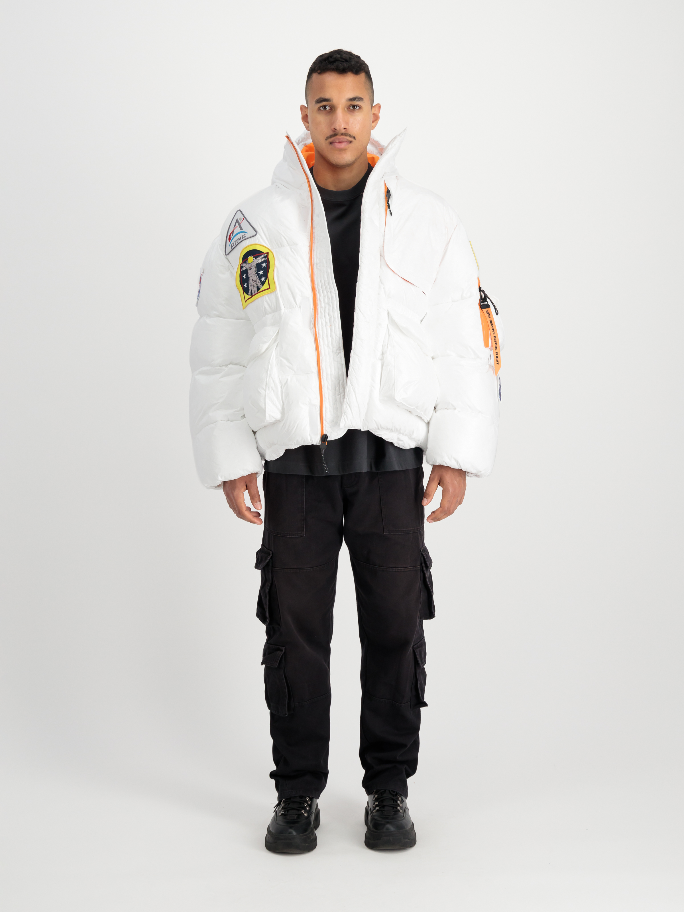 NASA Puffer Artemis Winter Jacket white 148136_09_2_model_00001_98791