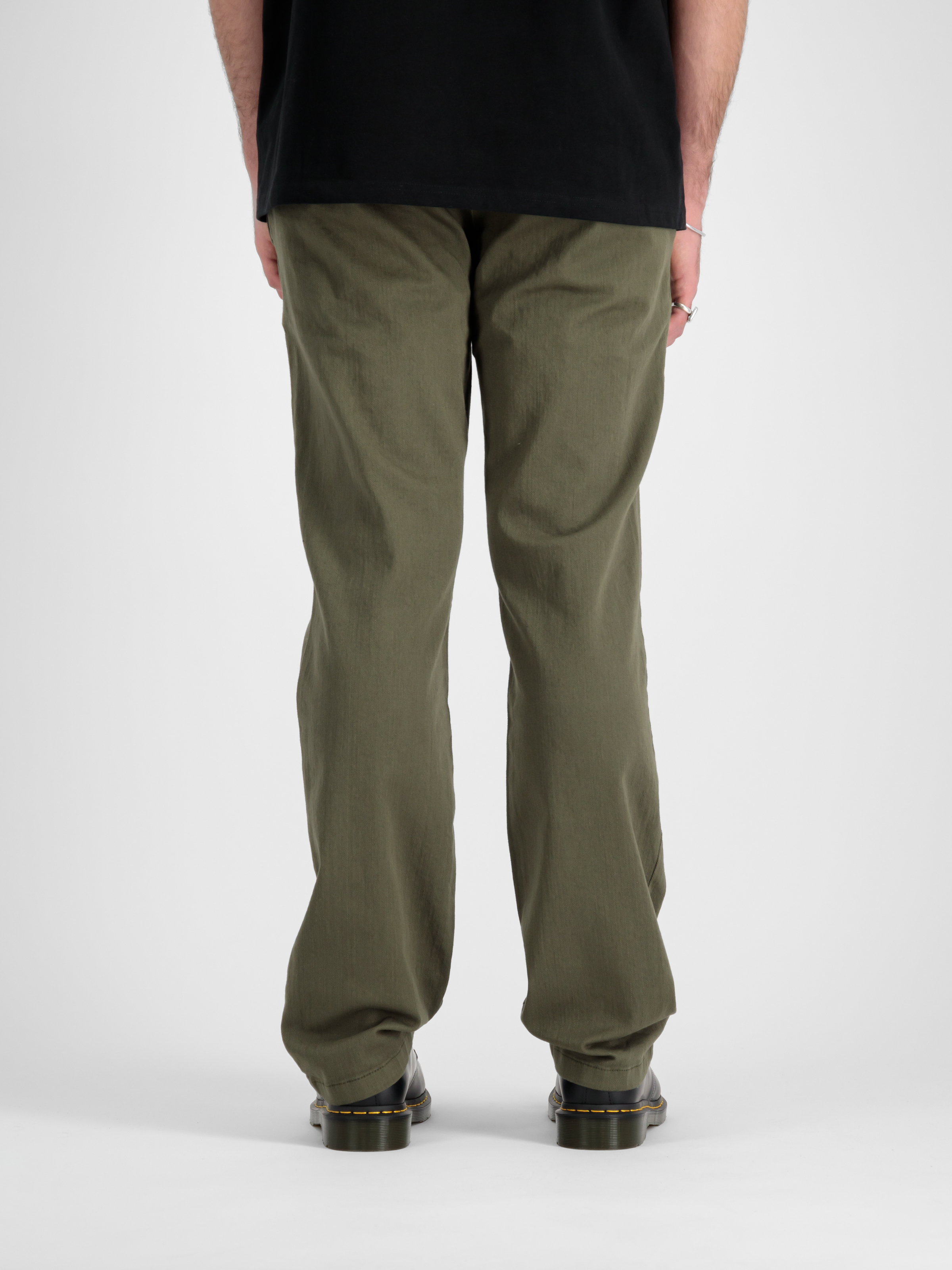 Alpha Chino Pant dark olive 146203_142_2_model_00005_98943
