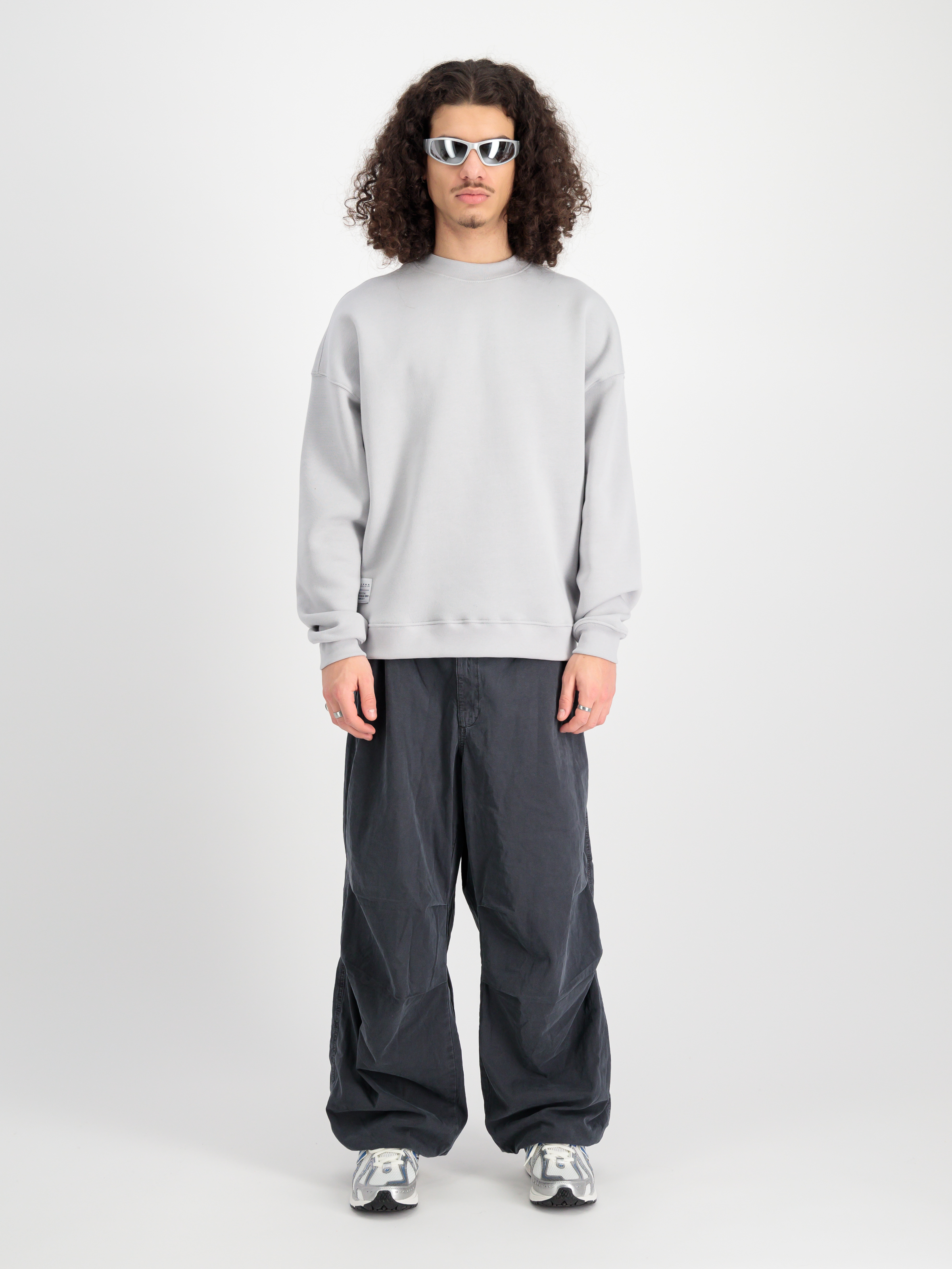 Logo Back Print Sweatshirt pastel grey 146304_666_2_model_00001_99259