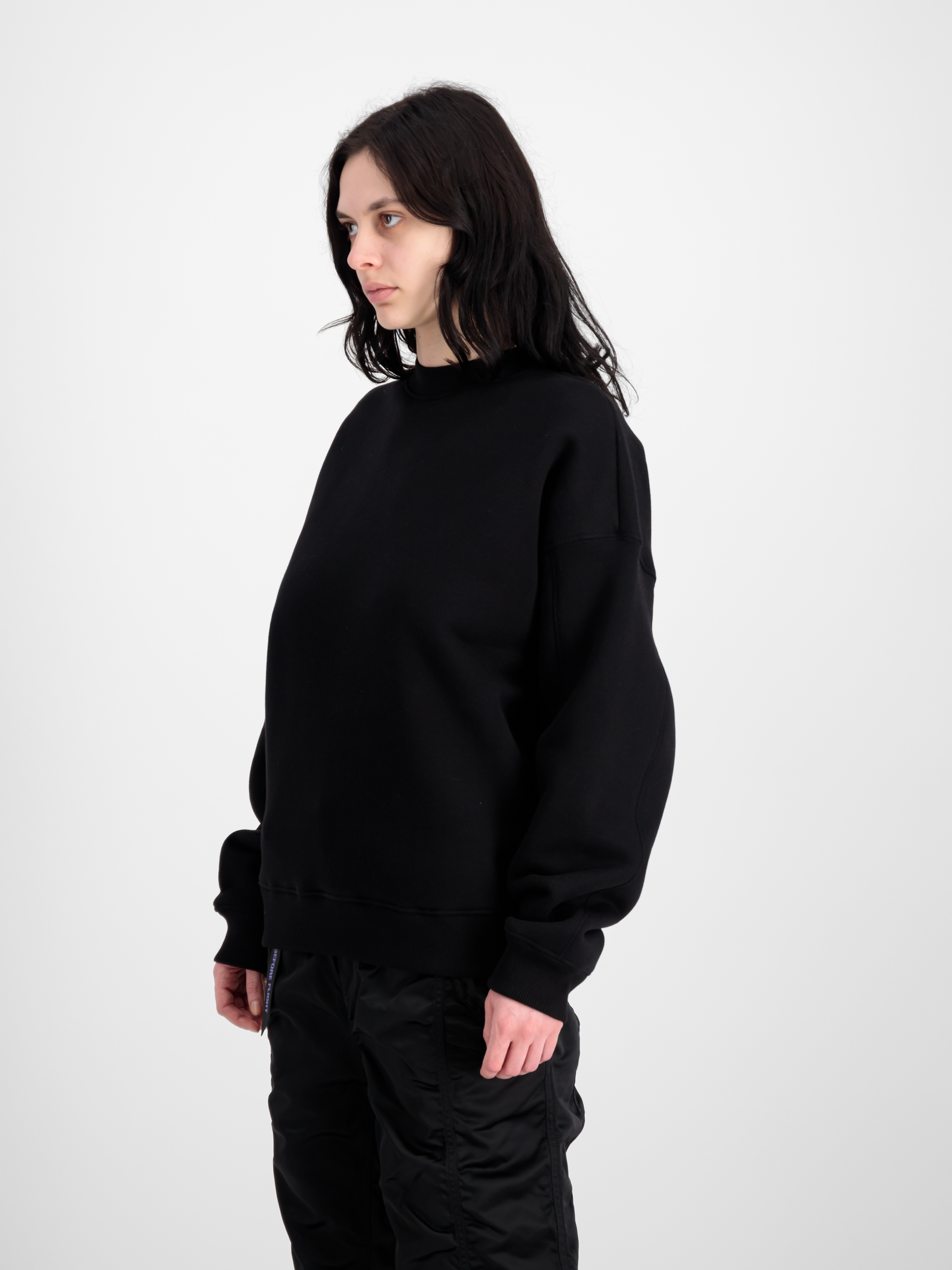 UV Sweatshirt black 146302UV_03_2_model_00003_99148