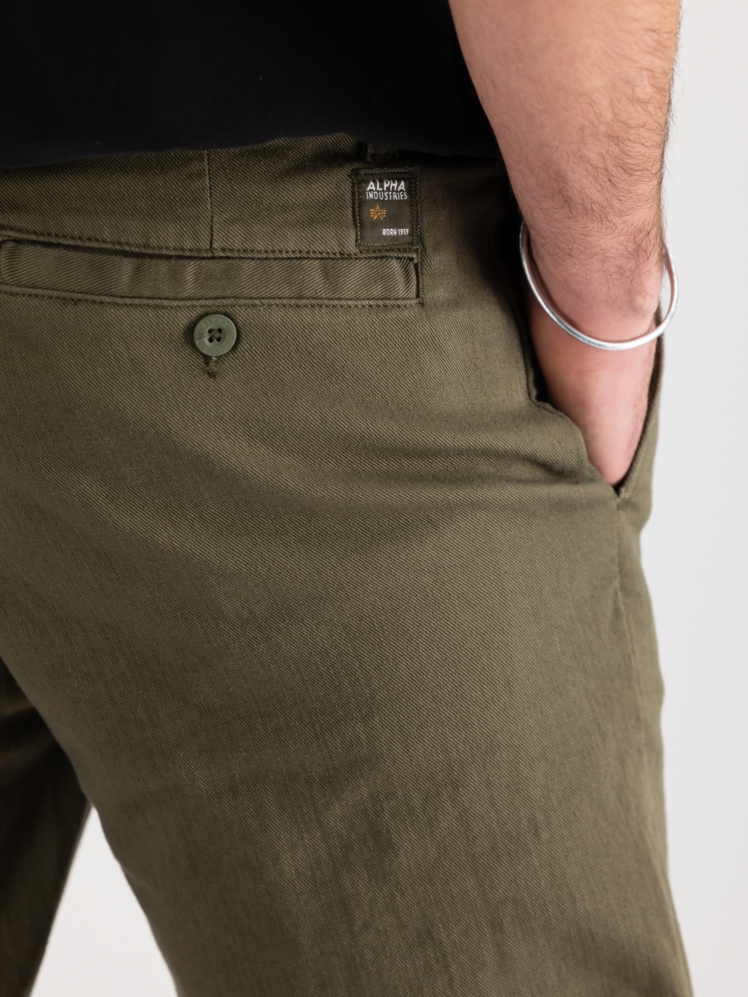 Alpha Chino Pant dark olive 146203_142_3_detail_00001_98947