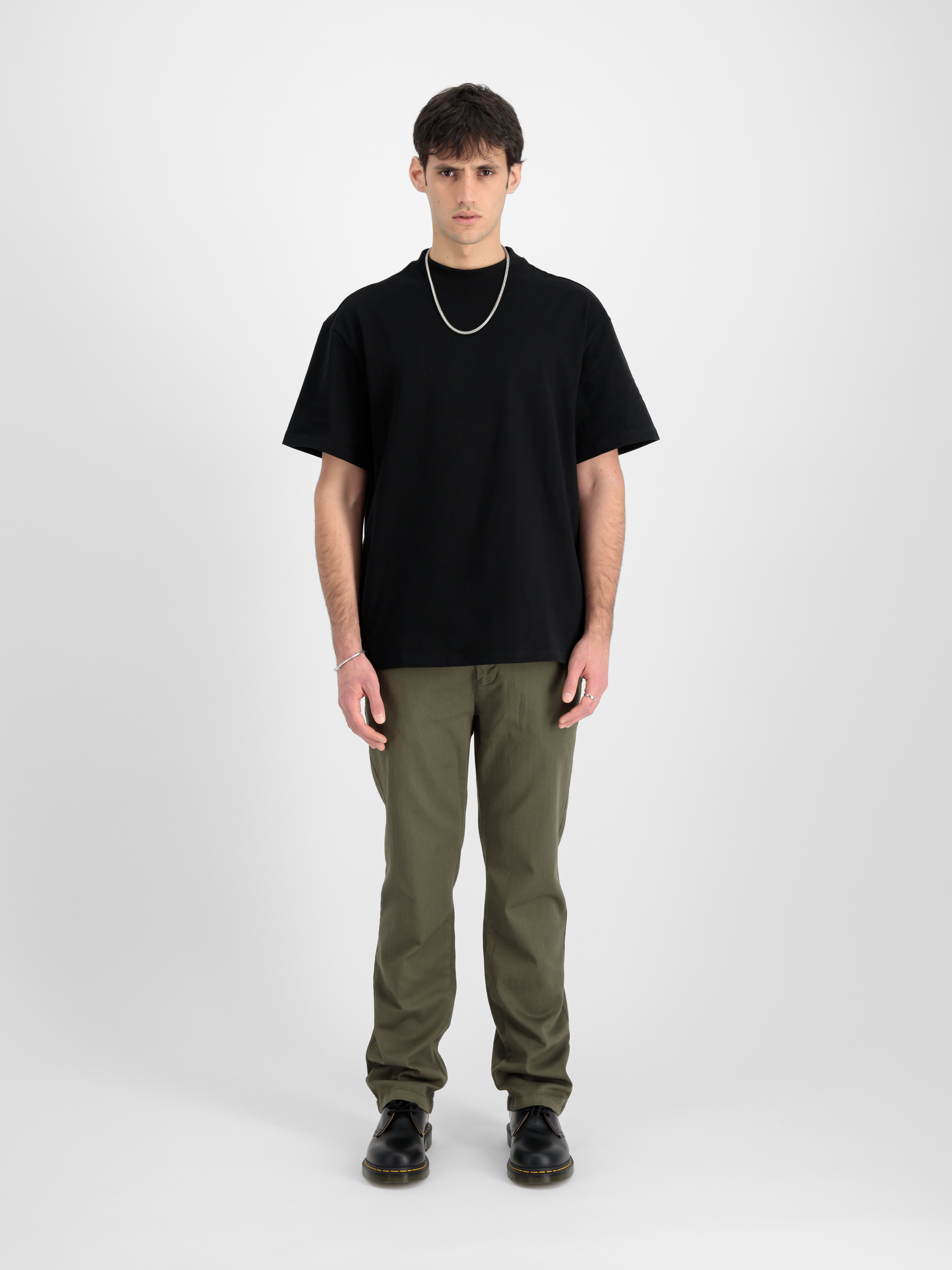 Alpha Chino Pant dark olive 146203_142_2_model_00001_98945