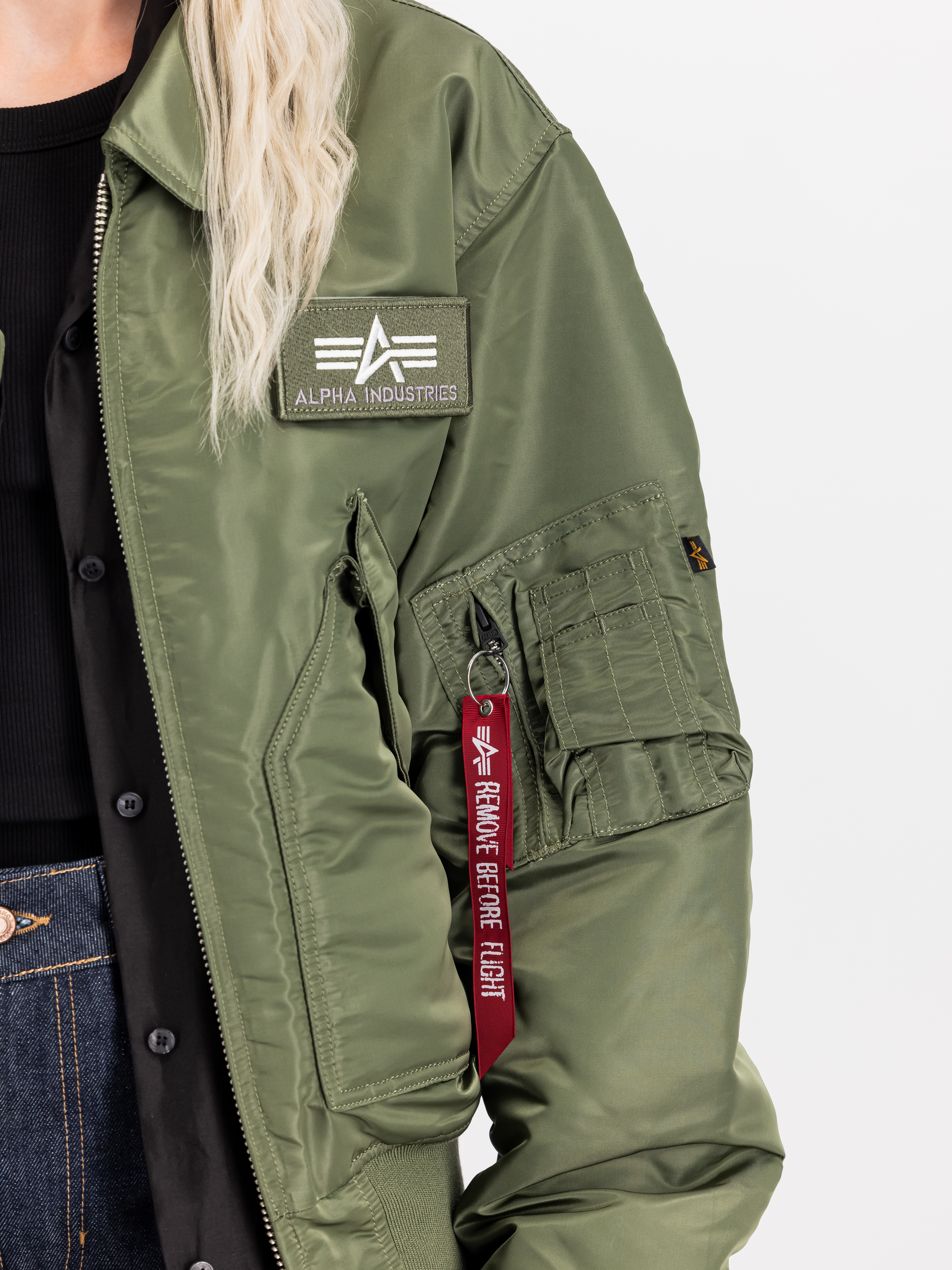 CWU-45 Heritage Bomber Jacket sage-green 100102_01_3_detail_00002_102183