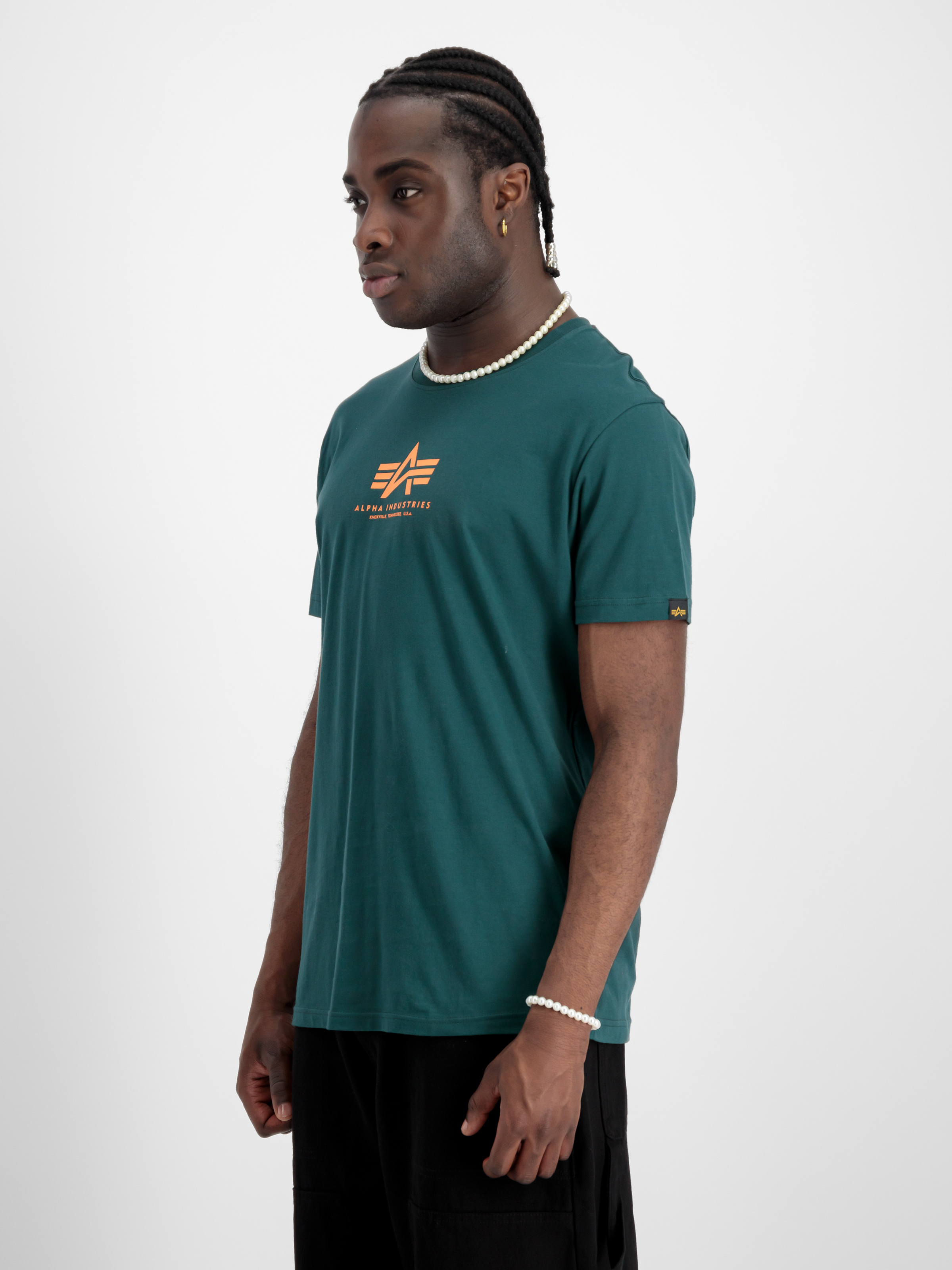 Basic Mid Logo T-Shirt Force Green 118533_720_2_model_00003_97262