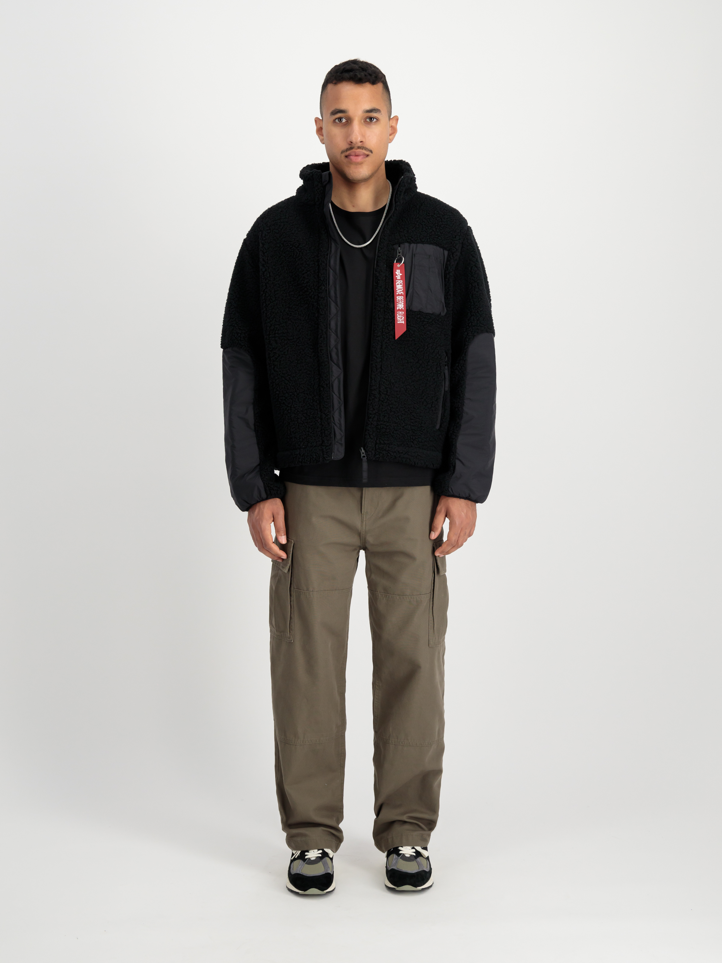 Sherpa Zip-Jacket black 148118_03_2_model_00001_99019