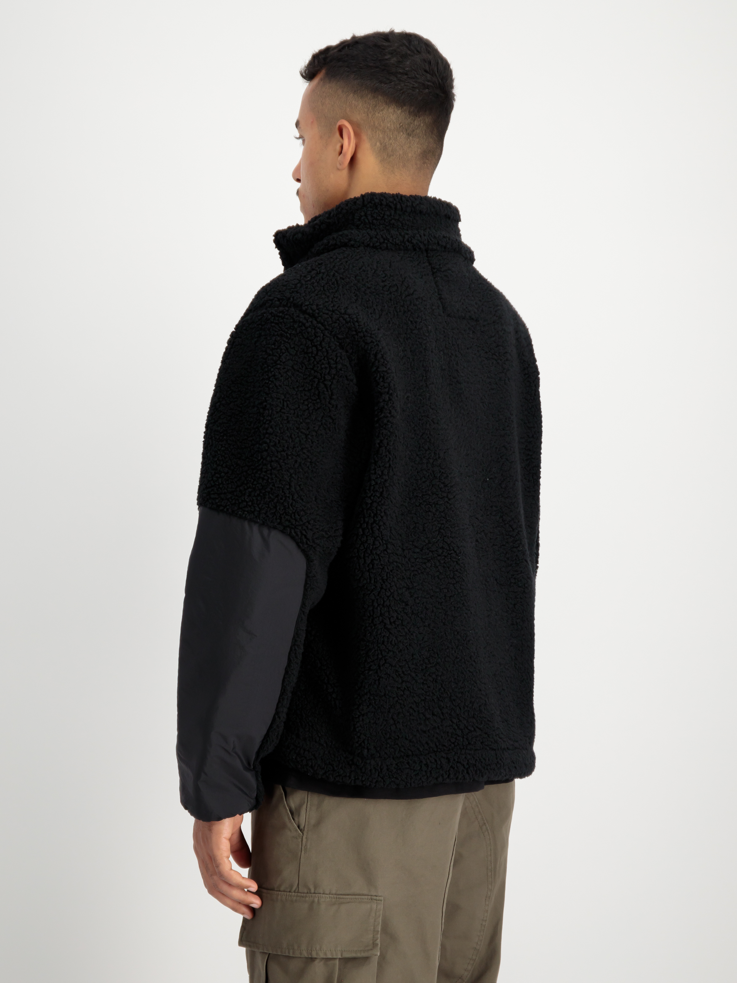 Sherpa Zip-Jacket black 148118_03_2_model_00004_99022