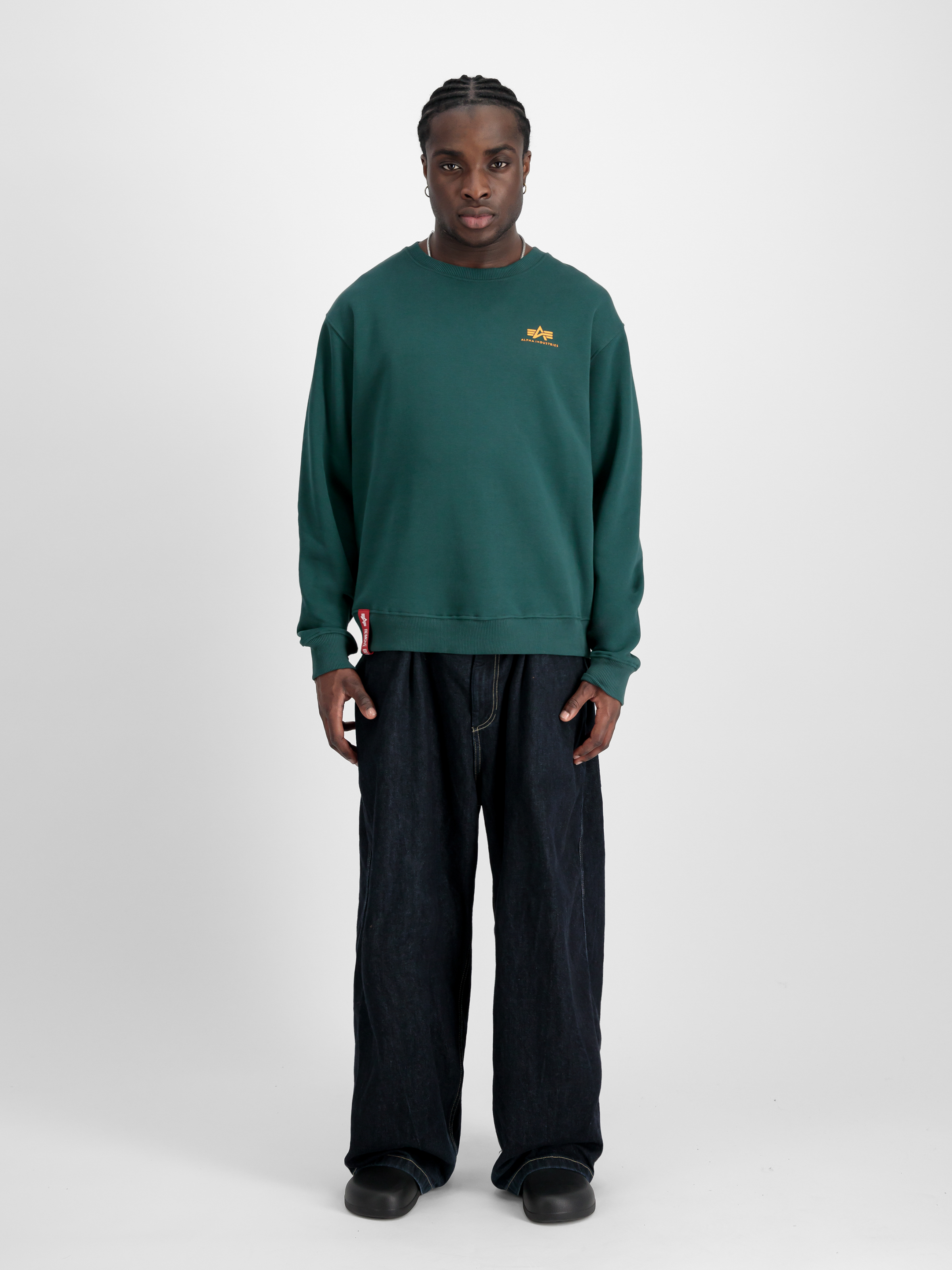 Basic Small Logo Sweatshirt Force Green 188307_720_2_model_00001_97385