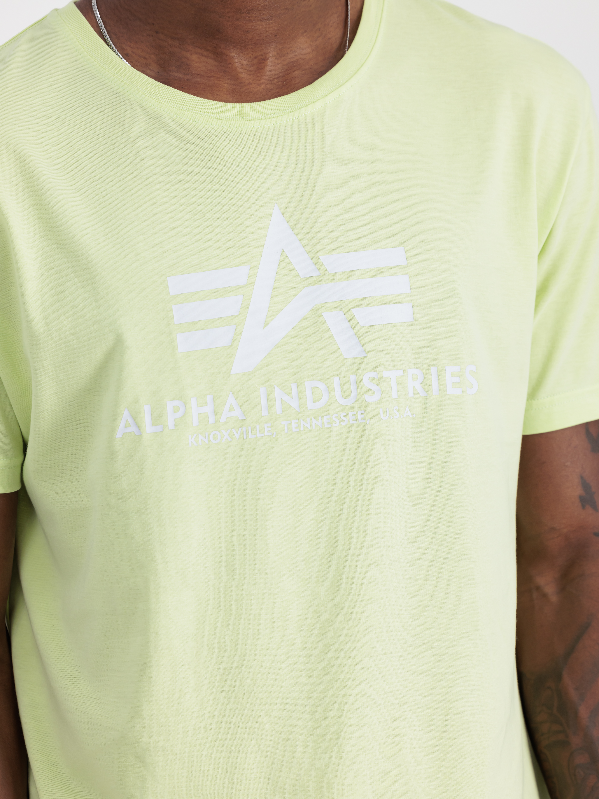 Basic T-Shirt Arctic Lime 100501_722_3_detail_00001_97019